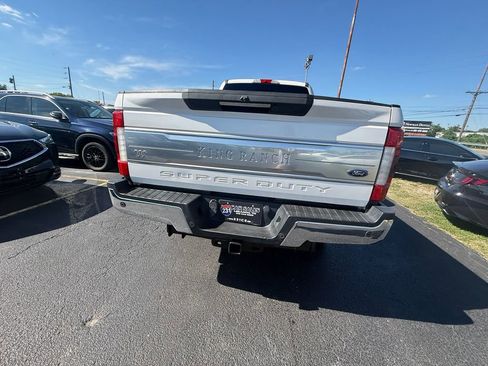 Used 2017 Ford F250 King Ranch w/ King Ranch Ultimate Package AWD/4WD image 4