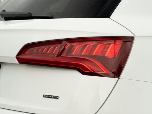 Used 2019 Audi Q5 Prestige w/ Prestige Package AWD/4WD image 31