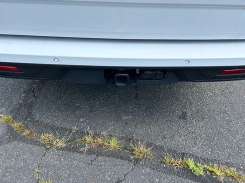 Certified 2025 Ford Expedition Active AWD/4WD image 7