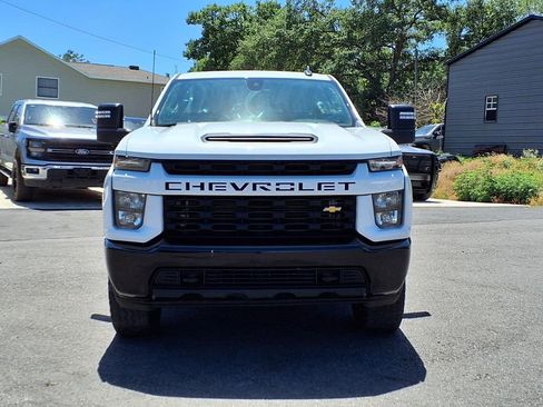 Used 2023 Chevrolet Silverado 2500 Custom w/ Custom Value Package AWD/4WD image 2