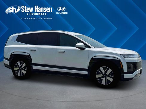 New 2026 Hyundai Ioniq 9 SEL image 11