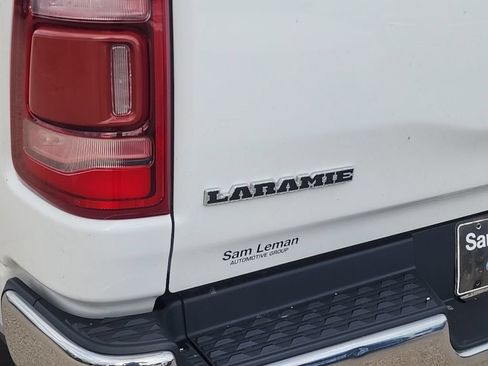 Used 2020 RAM 1500 Laramie AWD/4WD image 3
