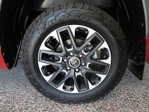 Used 2023 Toyota Tundra Limited AWD/4WD image 28