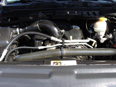 Used 2017 RAM 1500 Lone Star AWD/4WD image 8