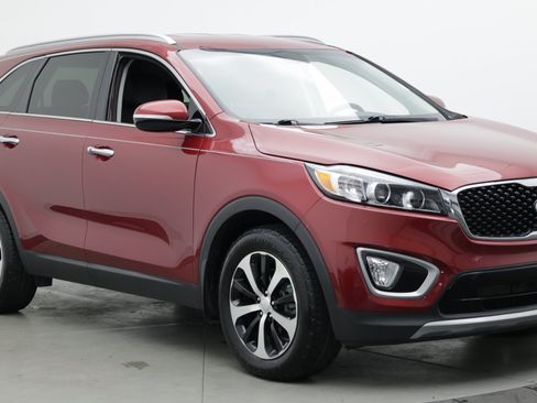 Used 2017 Kia Sorento EX FWD image 3