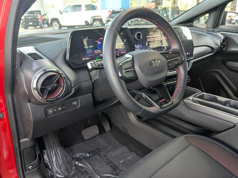 Used 2025 Chevrolet Equinox EV RS w/ LPO, All-Weather Mat Package image 12