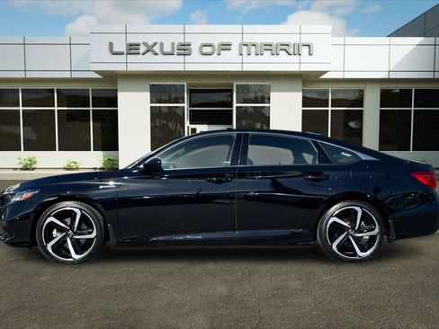 Used 2022 Honda Accord Sport image 2