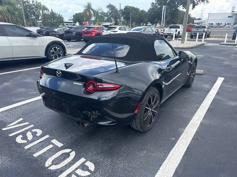 Used 2024 MAZDA MX-5 Miata Grand Touring RWD image 7