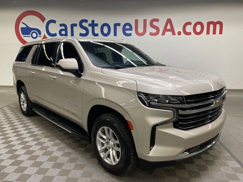 Used 2021 Chevrolet Suburban LT image 1