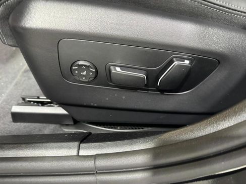 New 2026 BMW 530i xDrive w/ Convenience Package image 26