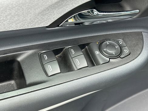 Used 2019 Chevrolet Bolt LT image 12