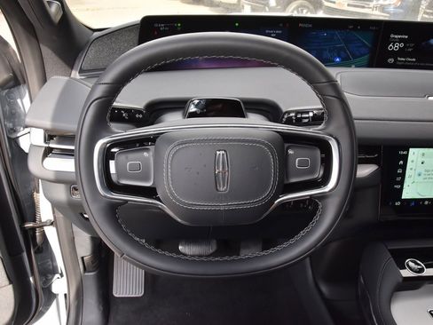 New 2025 Lincoln Navigator Reserve w/ Jet Appearance Package image 31