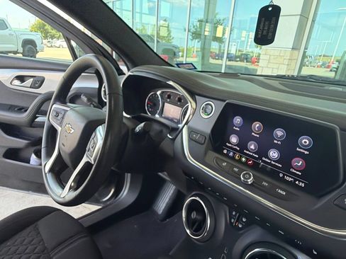Used 2021 Chevrolet Blazer LT FWD image 32