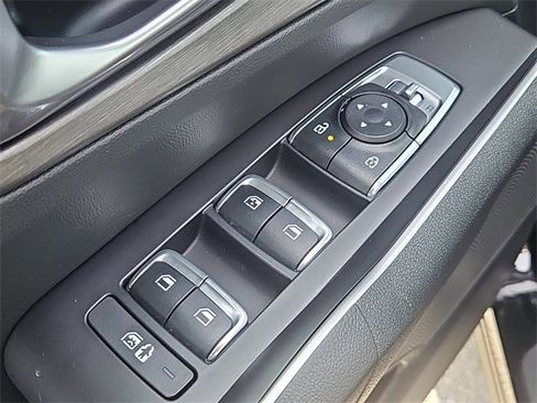 Certified 2025 Kia Sorento X-Line EX image 25