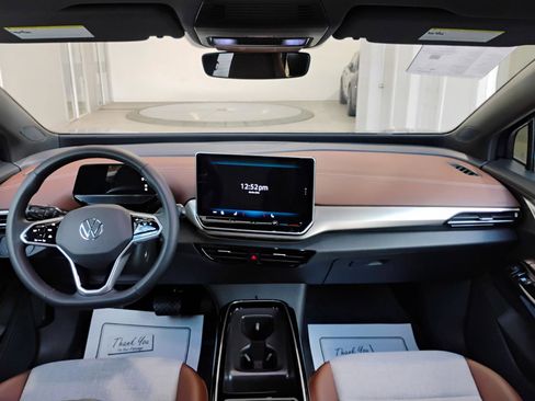 Used 2024 Volkswagen ID.4 Pro image 26