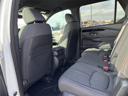 New 2025 Honda Pilot Sport image 15