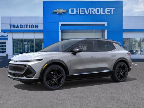 New 2026 Chevrolet Equinox EV RS AWD/4WD image 2