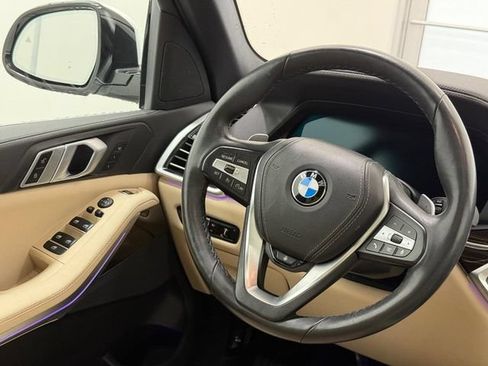 Used 2021 BMW X5 xDrive40i w/ Convenience Package AWD/4WD image 12