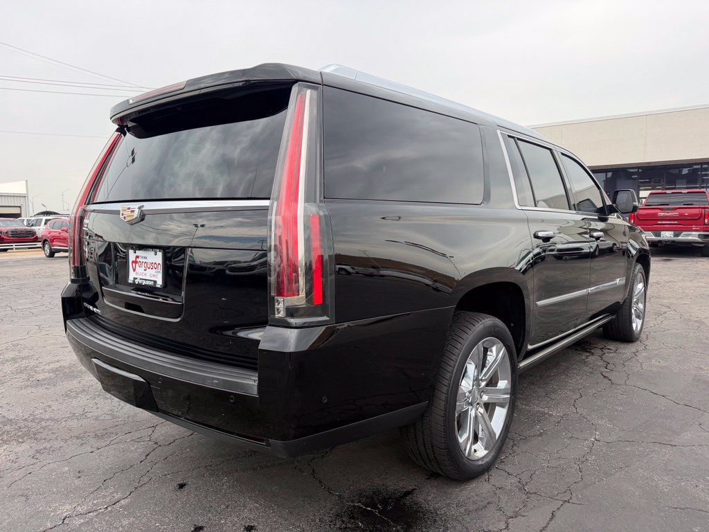 Used 2018 Cadillac Escalade ESV Platinum AWD/4WD image 3