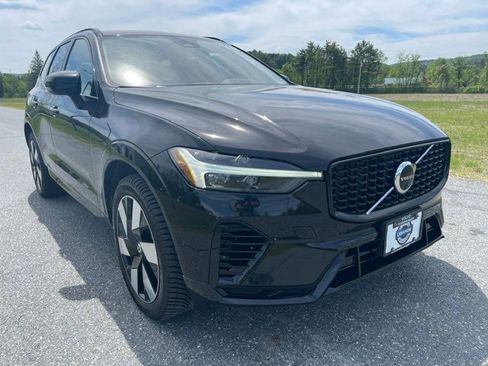 Used 2024 Volvo XC60 T8 Plus w/ Protection Package Premier AWD/4WD image 6