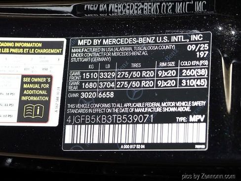 Certified 2026 Mercedes-Benz GLE 450 4MATIC image 42