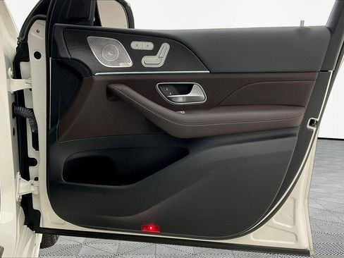 Used 2022 Mercedes-Benz GLE 450 4MATIC w/ Revised AMG Line Exterior image 28