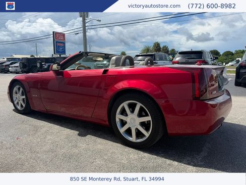 Used 2004 Cadillac XLR RWD image 4