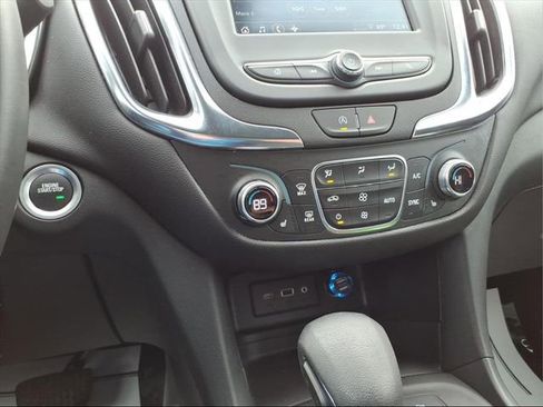 Used 2024 Chevrolet Equinox LT image 19