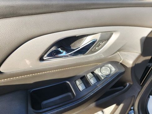 Used 2019 Chevrolet Traverse LT w/ LPO, Floor Liner Package image 13