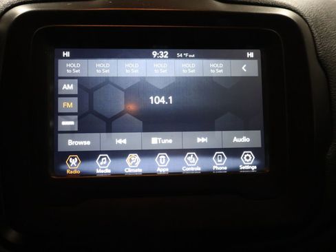 Used 2020 Jeep Renegade Trailhawk w/ Cold Weather Group image 26