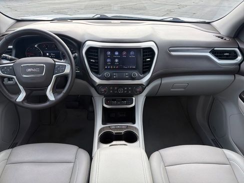 Used 2023 GMC Acadia SLT image 14