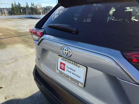 Certified 2025 Toyota RAV4 XLE image 17