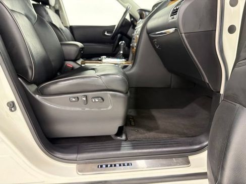 Used 2014 INFINITI QX80 4WD w/ Theater Package image 22