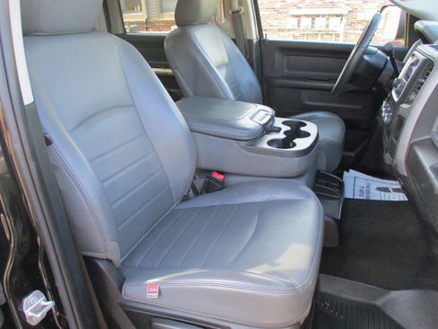 Used 2016 RAM 3500 Tradesman w/ Popular Equipment Group image 26