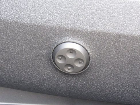 New 2026 Mercedes-Benz GLC 300 4MATIC image 11