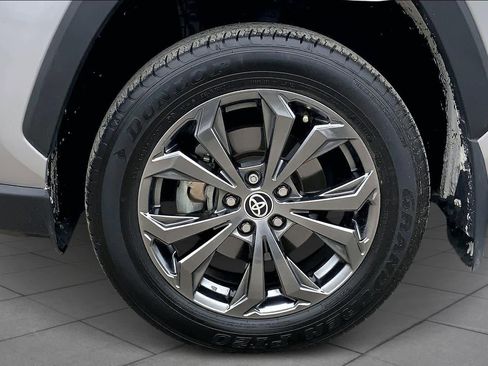 Used 2024 Toyota RAV4 Limited image 10