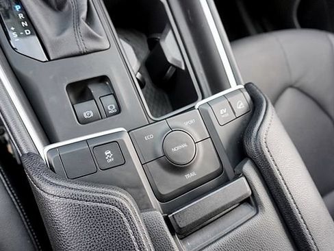 Used 2026 Toyota Grand Highlander AWD Hybrid image 31