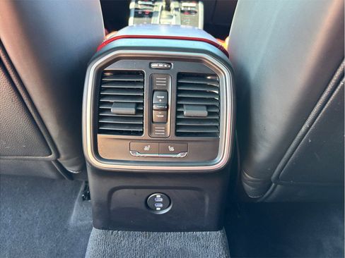 Used 2023 Porsche Macan S AWD/4WD image 42
