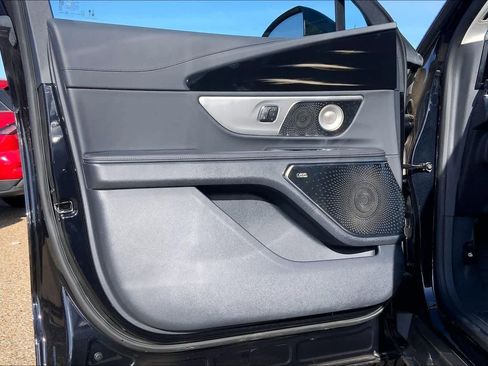 New 2026 Lincoln Nautilus Reserve image 10