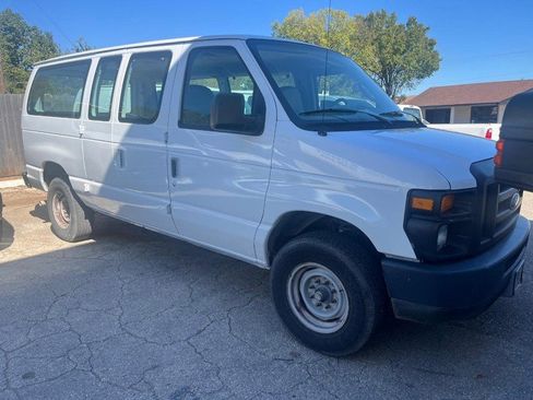 Used 2008 Ford E-250 and Econoline 250 image 3