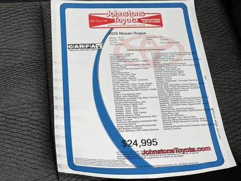 Used 2025 Nissan Rogue SV AWD/4WD image 3