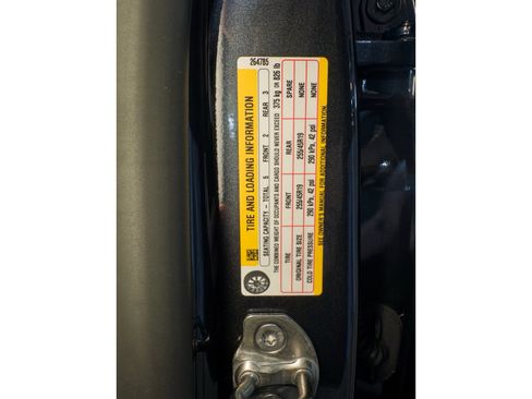 Used 2025 Tesla Model Y Long Range RWD image 28