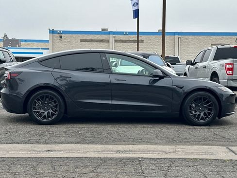 Used 2025 Tesla Model 3 image 8