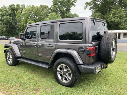 Used 2022 Jeep Wrangler Unlimited Sahara w/ Cold Weather Group AWD/4WD image 7