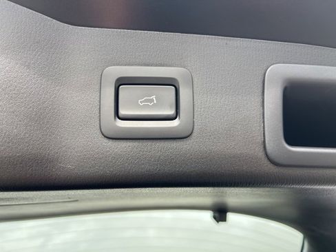 Used 2025 MAZDA CX-5 AWD 2.5 S w/ Preferred Package image 12