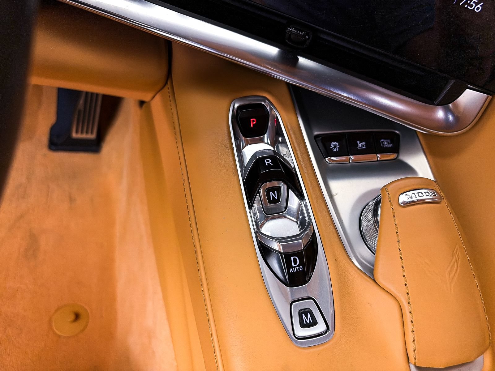 Used 2021 Chevrolet Corvette Stingray Premium Cpe w/ Z51 Performance Package RWD image 29
