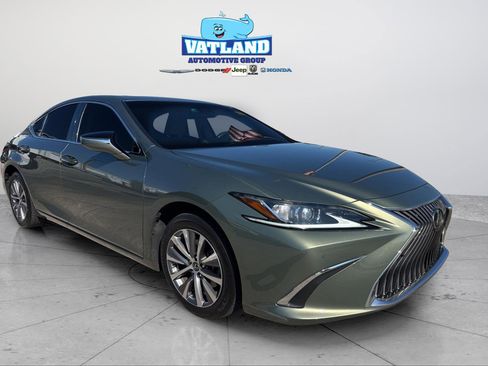 Used 2019 Lexus ES 350 image 3