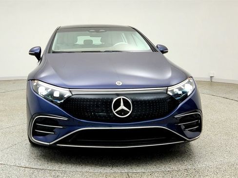 Used 2023 Mercedes-Benz EQS 580 4MATIC Sedan w/ Exclusive Trim Package image 2