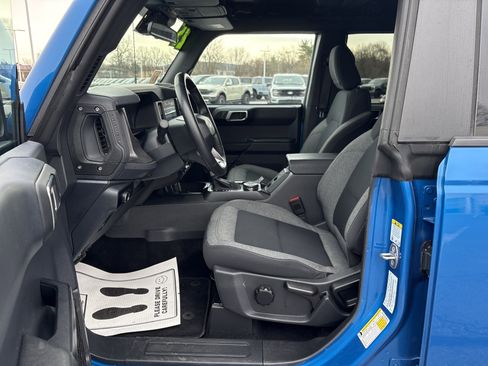 Used 2025 Ford Bronco Big Bend image 16