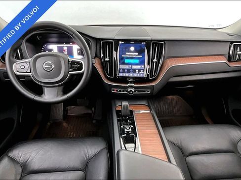 Certified 2024 Volvo XC60 B5 Plus w/ Protection Package Premier AWD/4WD image 19